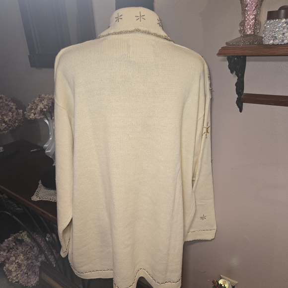 Not Your Ugly Ol Christmas Sweater 😏🤭😂🎄🎅 - Picture 6 of 10